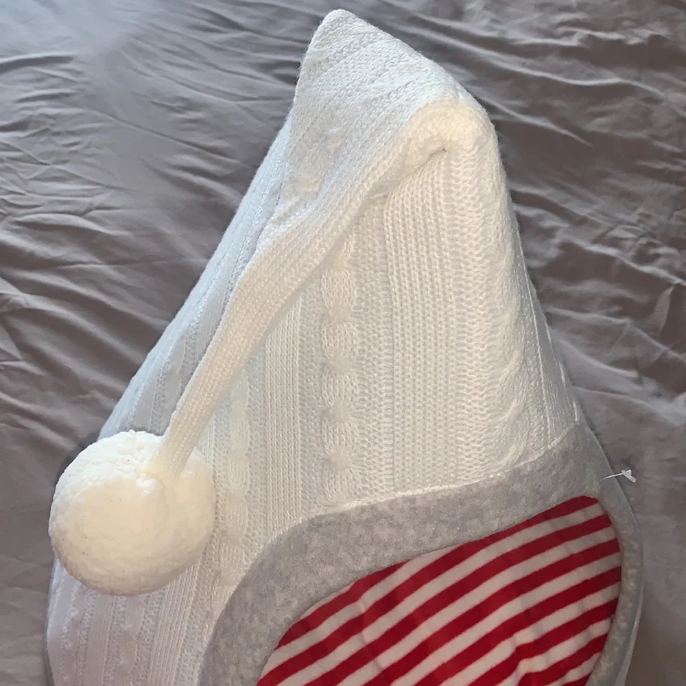Hersheys shake pet bed